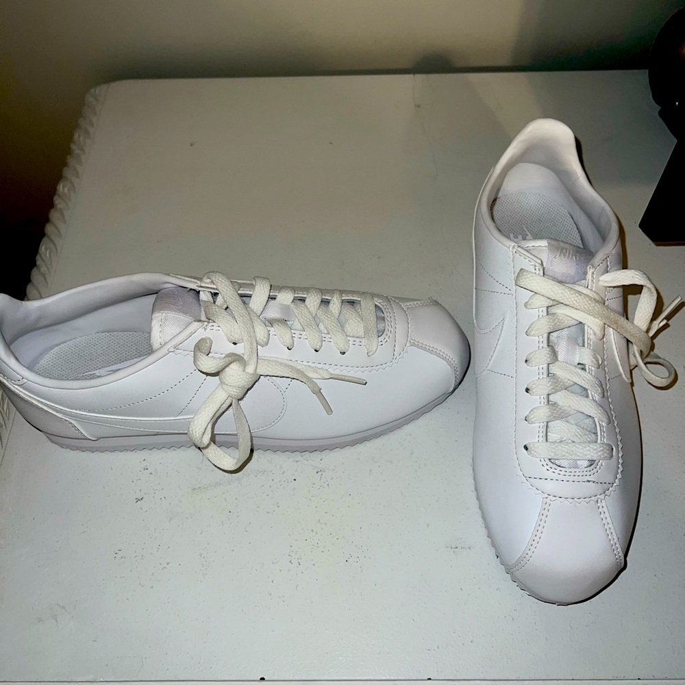 Never worn women’s white Nike Cortez sneakers.